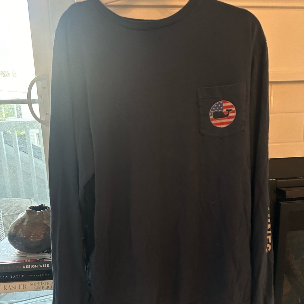 Men’s vineyard vine, long sleeve ‘USA’ tee in size large